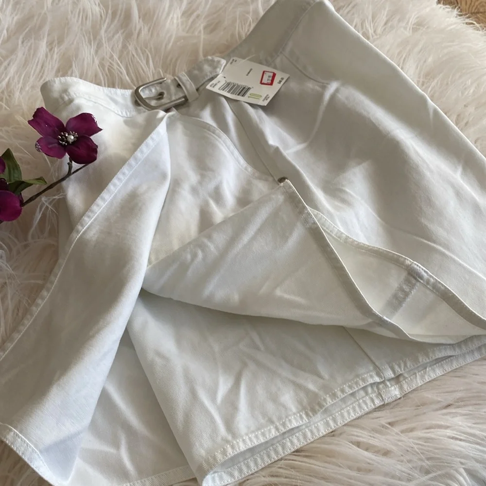 LIZ CLAIBORNE skort